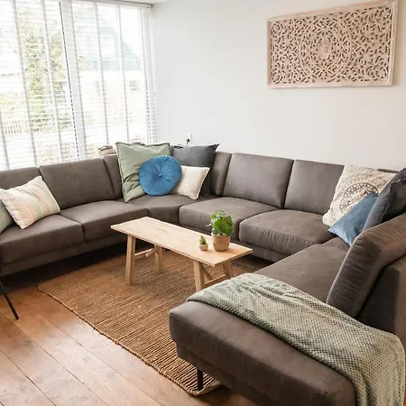 House Makai - Family House With Finnish Sauna, 2 Bathrooms And Only Minutes From The De Koog (Texel)