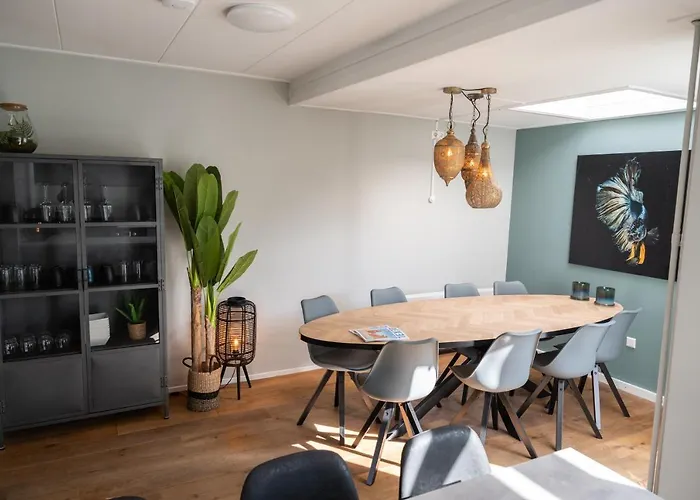 House Makai - Family House With Finnish Sauna, 2 Bathrooms And Only Minutes From The De Koog (Texel)