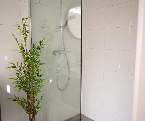 Villa House Makai - Family House With Finnish Sauna, 2 Bathrooms And Only Minutes From The